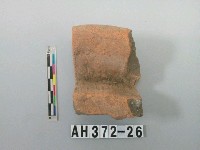 藏品(紅色夾砂繩紋陶口緣)的圖片